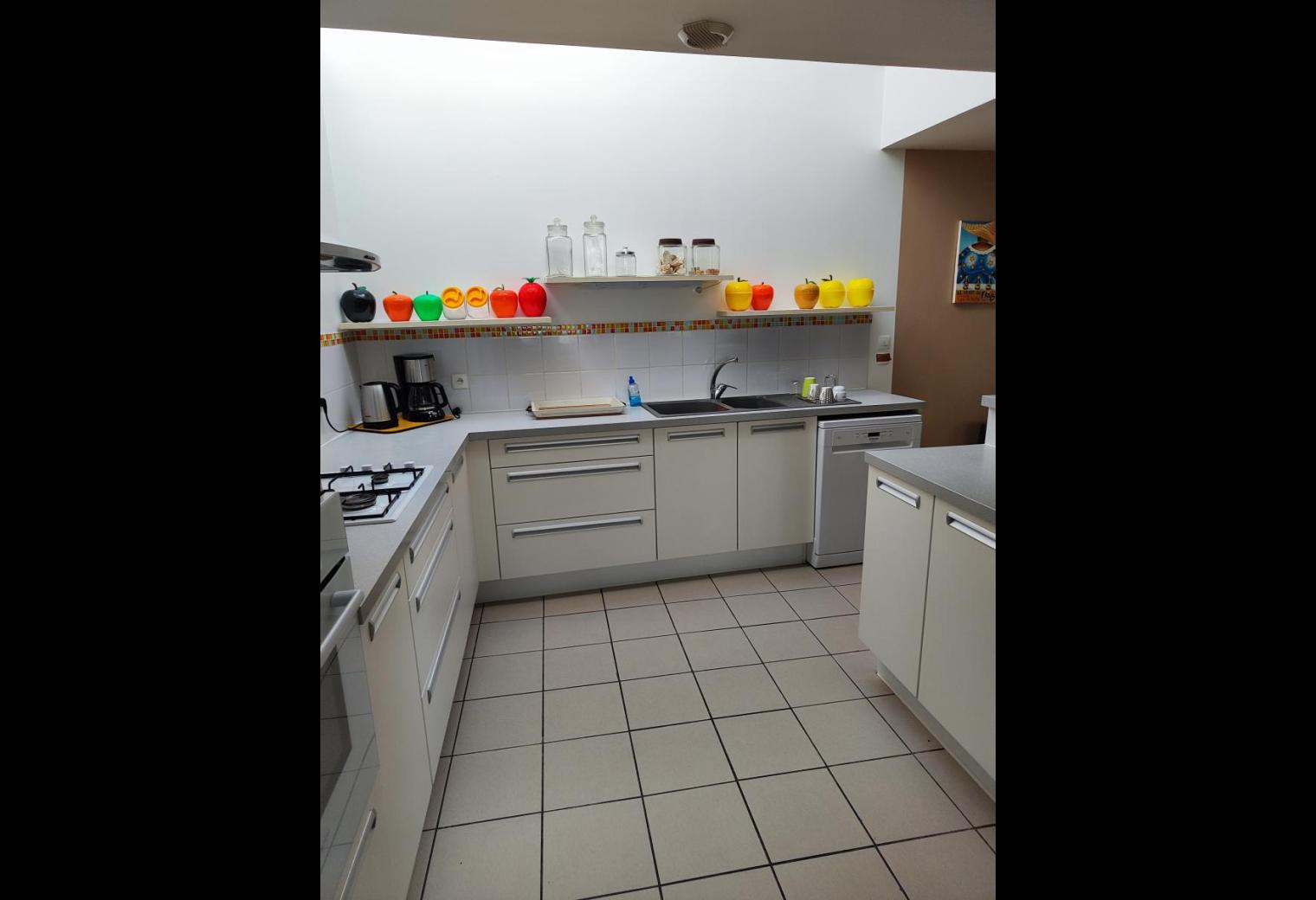 e462eb6d-de4f-4536-a4b1-de897cc7ebf8.jpg