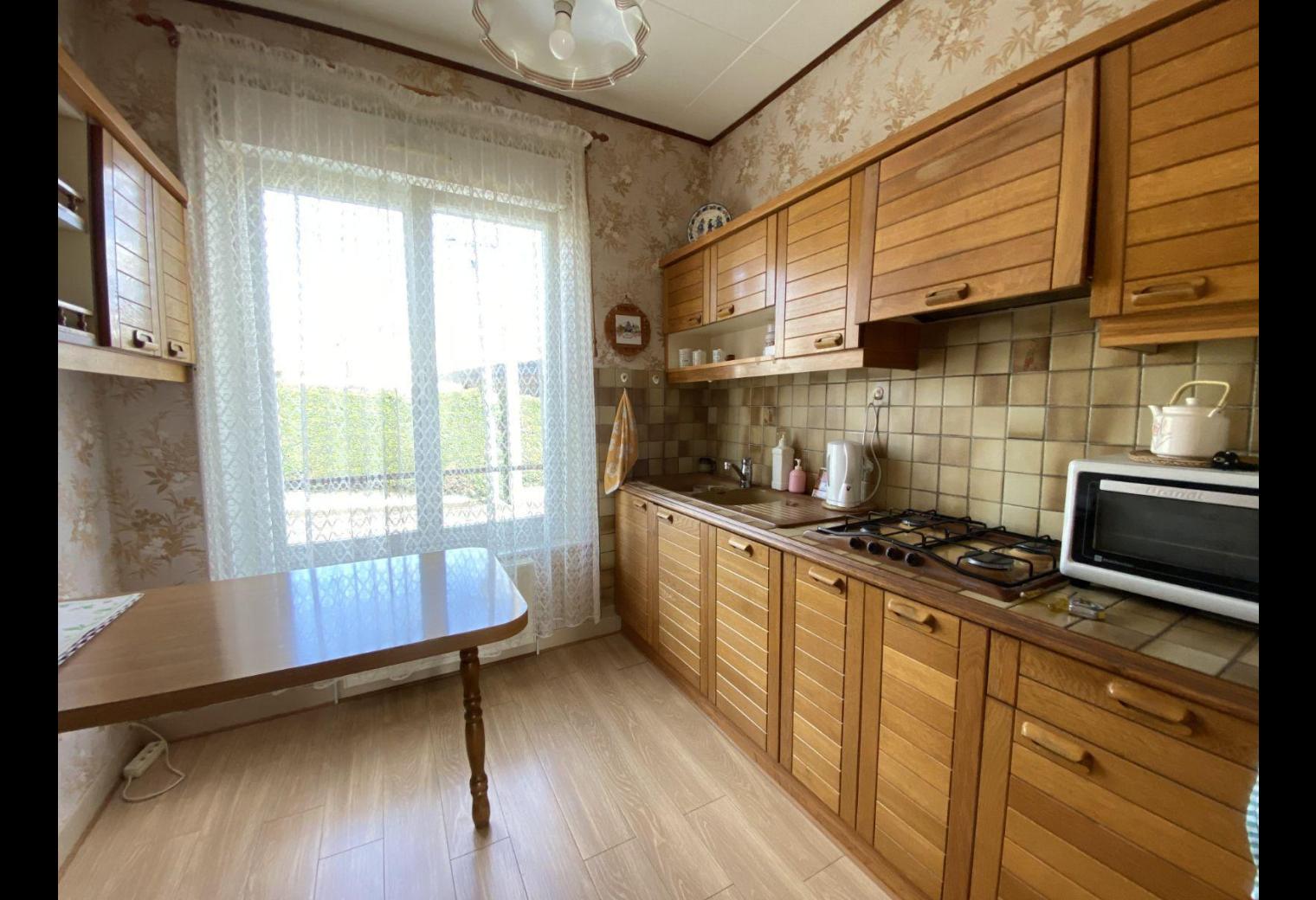 2f1885ec-aa90-41d1-b9f9-89694a703fe3.jpg