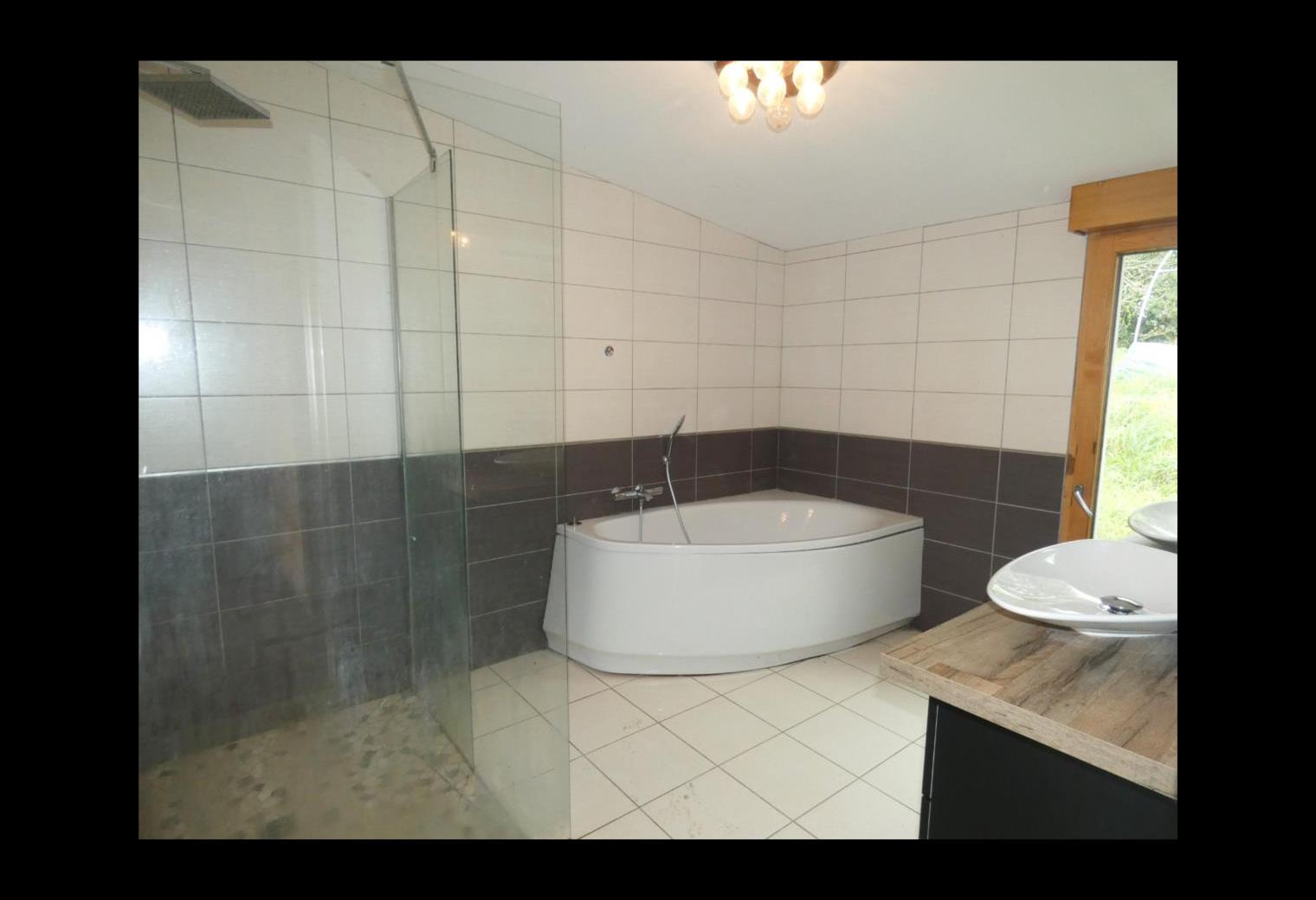 28907e27-8659-4ebd-b38d-1b397fd8b76e.jpg