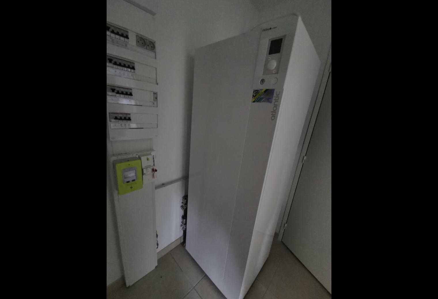 ad7151bf-5569-4f50-8d1a-ee63342babbd.jpg