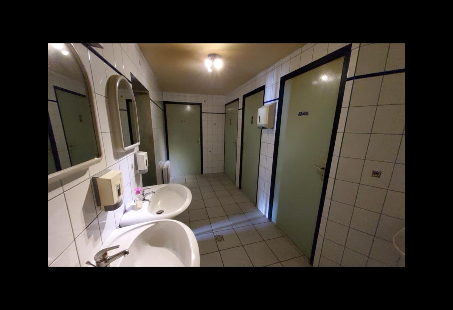 5c00540d-36cd-4f94-b582-97e7b51289f0.jpg