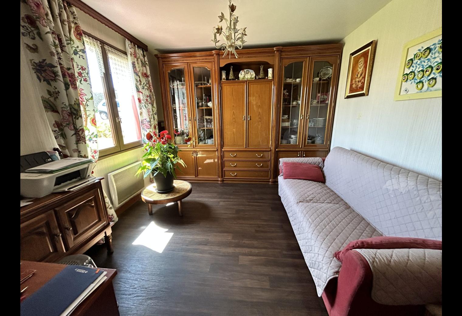 2190d67c-ac38-4d2d-9467-cc35b976ab9f.jpg
