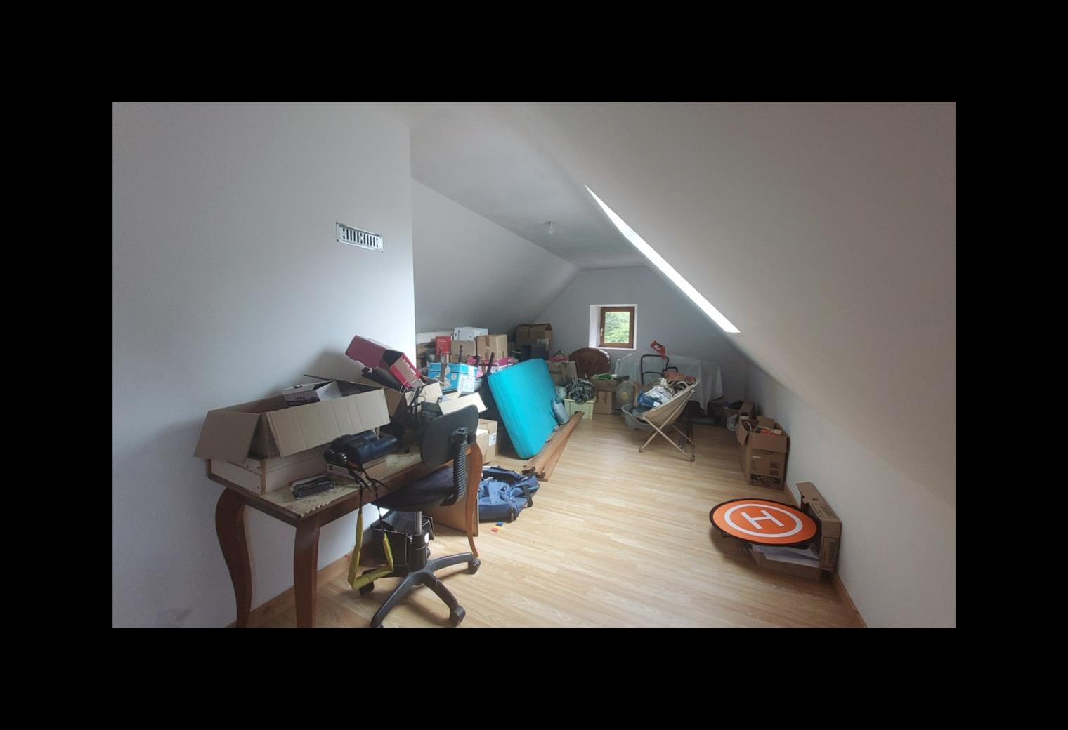 f6c6410d-7979-4193-a808-3d4455bd5563.jpg