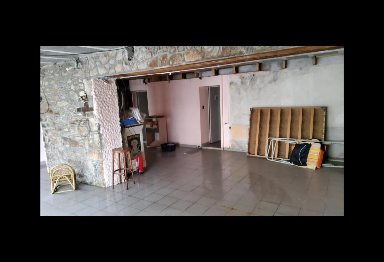 ae9c7703-5da4-47ed-9297-e827582099b6.jpg