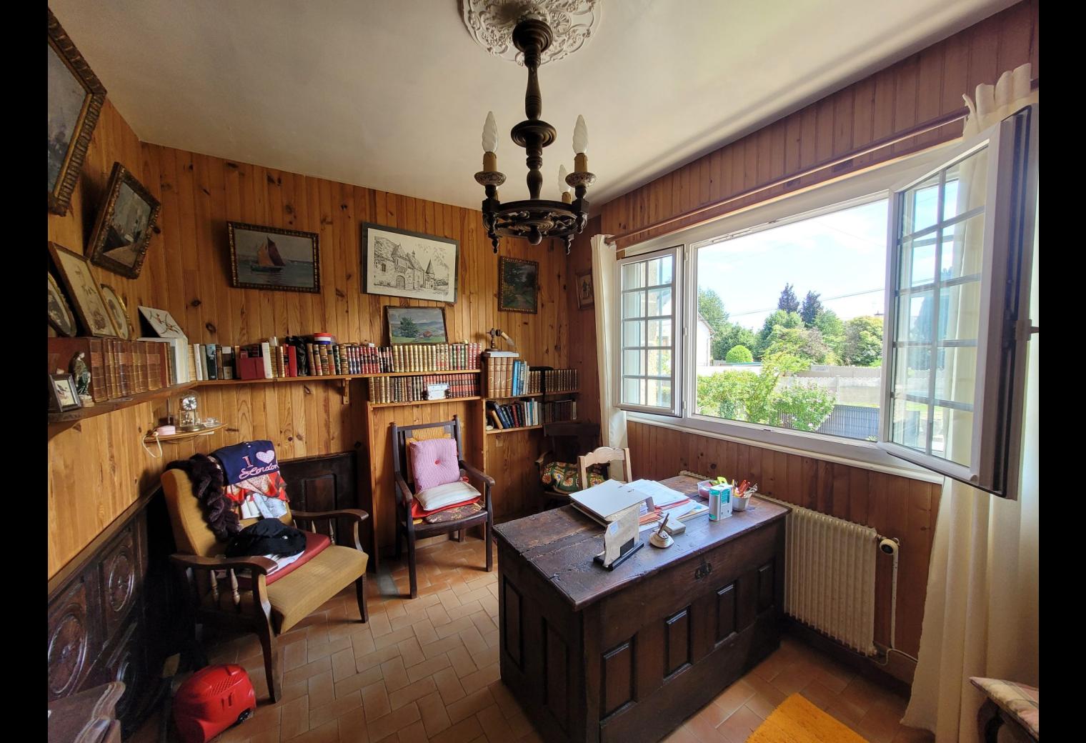 8bd29ade-9d73-4fdf-a369-2e82676afcf8.jpg