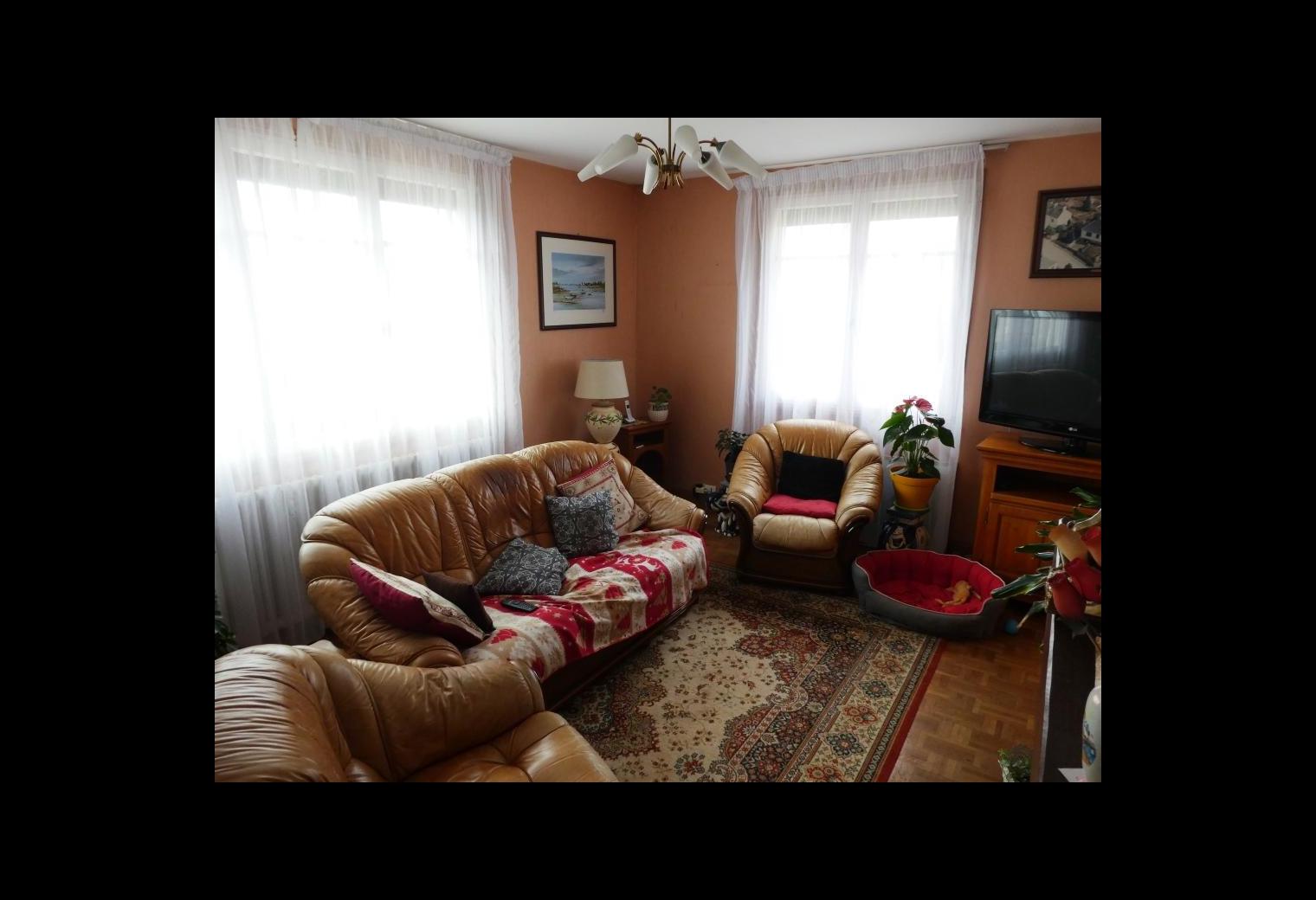 b9ed7208-2220-4ad0-b333-cd9e24373386.jpg