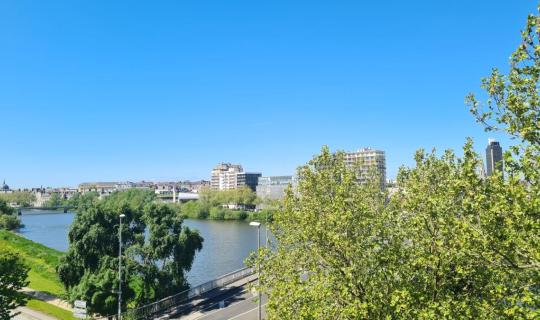 847905ad-d2e1-4efb-ab78-89dc28d0d835.jpg