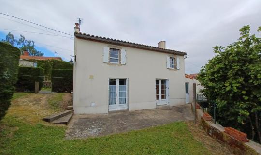ad252615-2796-4191-936c-39edf813b5f6.jpg