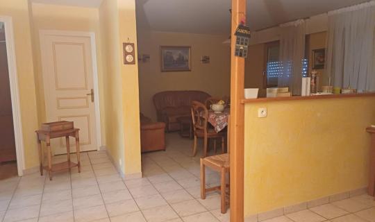 824dd7c1-0fc9-4ba6-80cb-15952ab2d9d3.jpg
