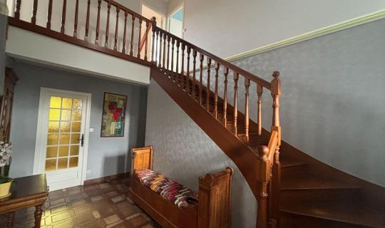 8d049d7e-b90c-4001-8974-56c28f6f299f.jpg