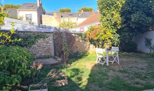 7b068933-6890-46e4-8b0a-2d30776e09bf.jpg