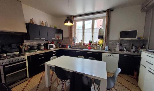 c79a2e5f-3bbb-4bd4-9239-6101030c5977.jpg